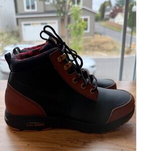 Nike ACG Kids Boots Black Brown Plaid Sz 6.5